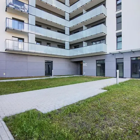 In - Chmielewskiego 3* シュチェチン