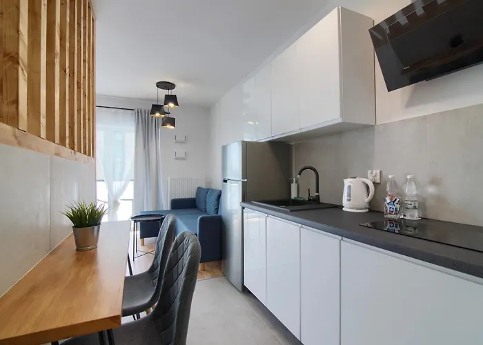 In - Chmielewskiego 3* Szczecin